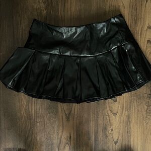 SHEIN Black Faux Leather Mini Skirt